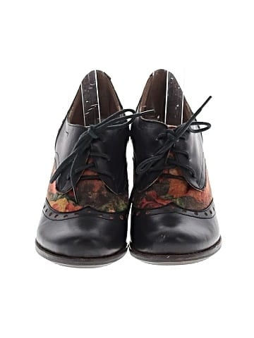 L'Artiste Heels (view 2)