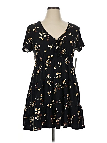 No Boundaries Casual Dress (view 1)