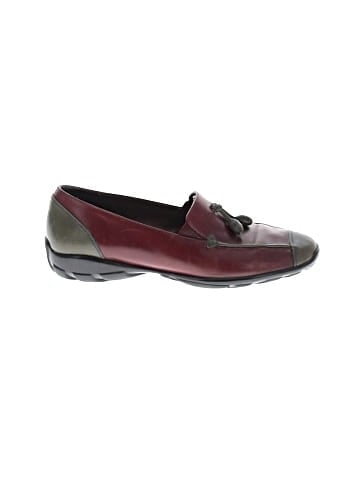 Unbranded Flats (view 1)