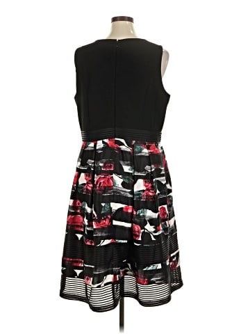 Carmen Marc Valvo Cocktail Dress (view 2)