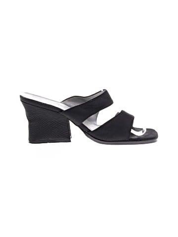 Newport News Heels (view 1)