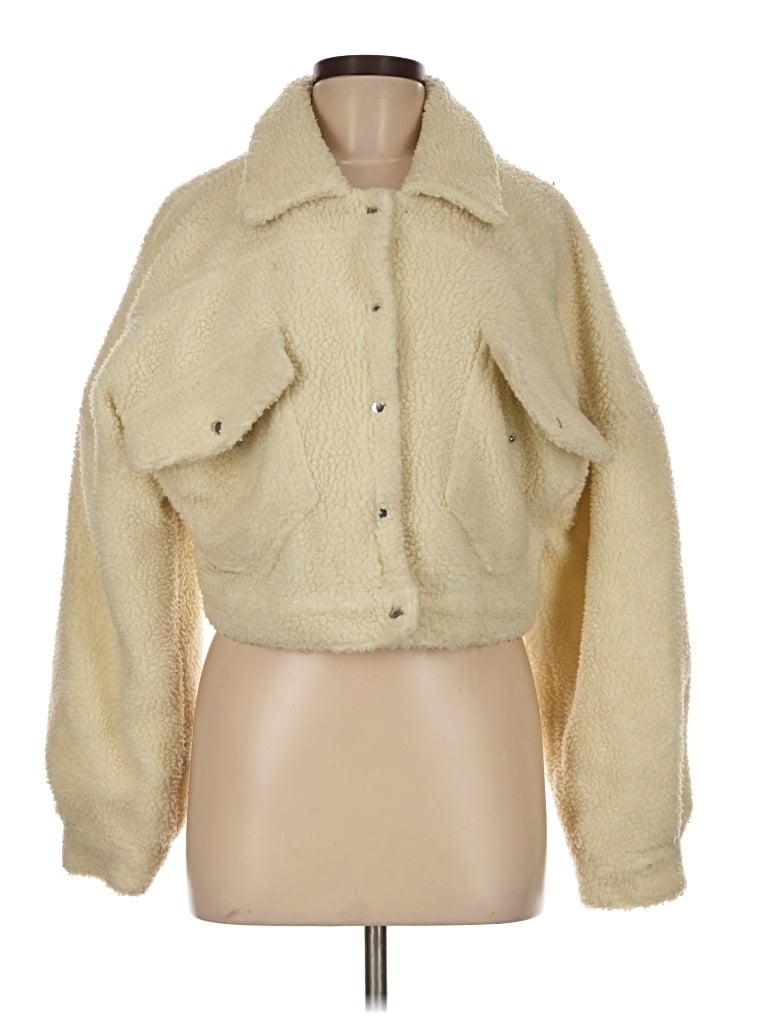 Pre-owned Prettylittlething Faux Fur Jacket In Ivory