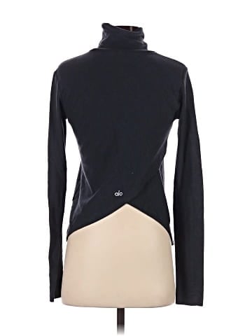 Alo Yoga Long Sleeve Top (view 2)