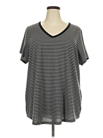 Torrid Short Sleeve T-Shirt (view 1)