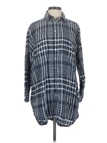 Everlane Long Sleeve Button-Down Shirt (view 1)