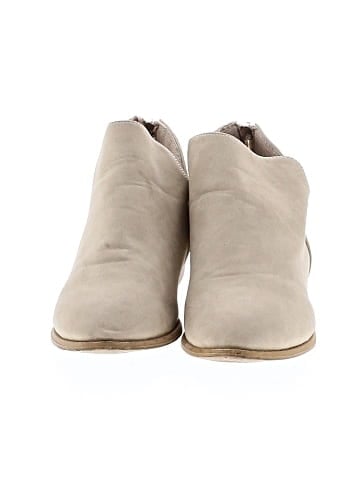 Unbranded Ankle Boots (view 2)