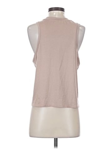Vuori Sleeveless T-Shirt (view 2)
