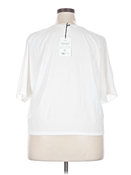 BR Sport Short Sleeve Top (view 2)