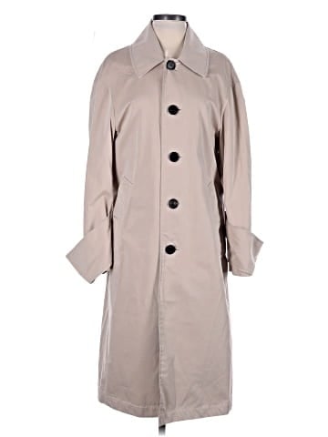 Burberry Trenchcoat (view 1)
