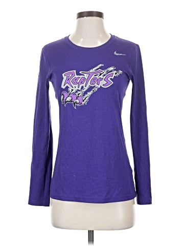 Nike Long Sleeve T-Shirt (view 1)