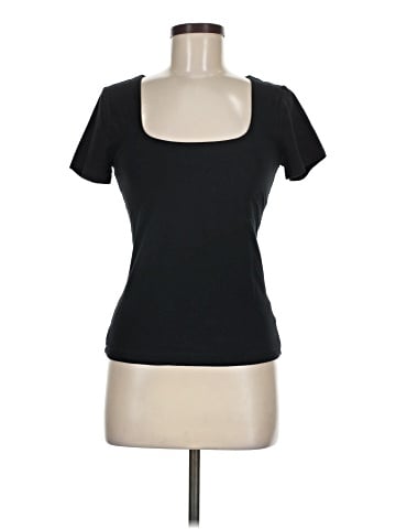 Old Navy Short Sleeve T-Shirt (view 1)