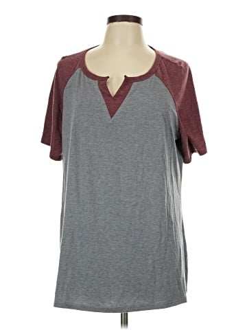 BLOOMCHIC Short Sleeve Henley (view 1)