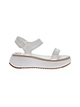 Universal Thread Sandals