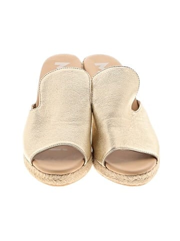 Manebi Wedges (view 2)