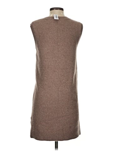 Old Navy Casual Dress (view 2)