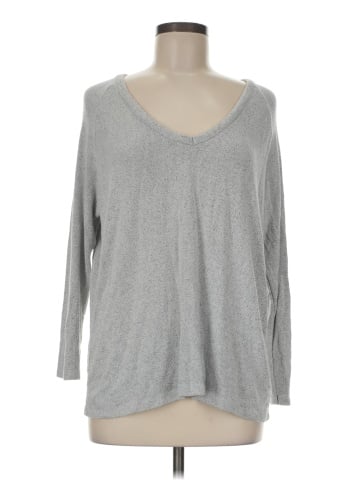 Brandy Melville Pullover Sweater (view 1)