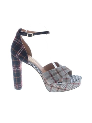 Jessica Simpson Heels (view 1)