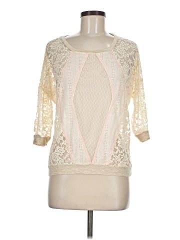 Jolt 3/4 Sleeve Top (view 1)