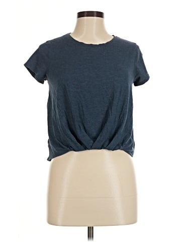 Lululemon Athletica Short Sleeve T-Shirt (view 1)