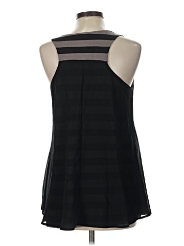 Le Lis Sleeveless Blouse (view 2)