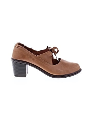 Spring Step Heels (view 1)