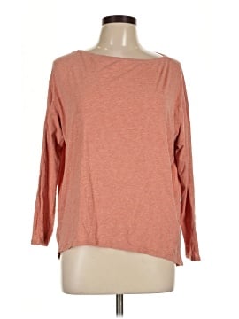 Lululemon Athletica 3/4 Sleeve T-Shirt (view 1)