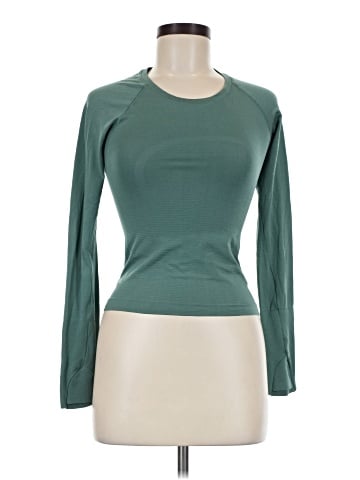 Lululemon Athletica Long Sleeve T-Shirt (view 1)