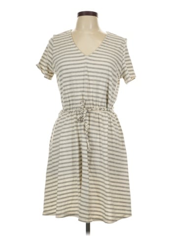 Old Navy Casual Dress (view 1)