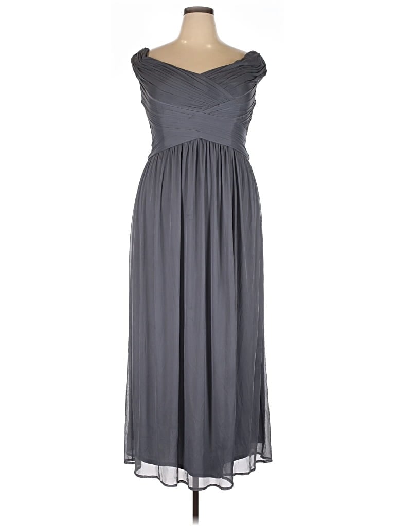 Pre-owned David's Bridal Cocktail Dress In Gray