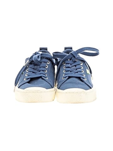 Cariuma Sneakers (view 2)