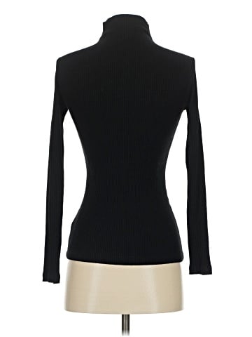 Amour Vert Turtleneck Sweater (view 2)