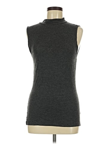 Zenana Outfitters Sleeveless Top (view 1)
