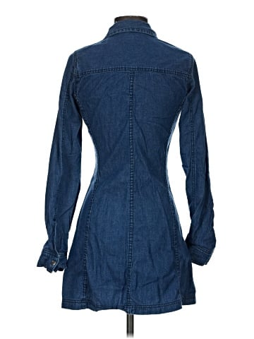 Abercrombie & Fitch Casual Dress (view 2)