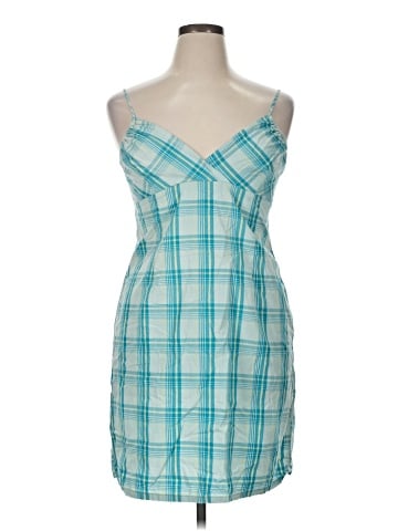 Xhilaration Cocktail Dress (view 1)