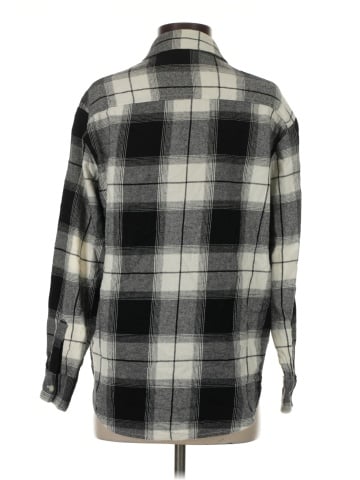 Old Navy Long Sleeve Button-Down Shirt (view 2)