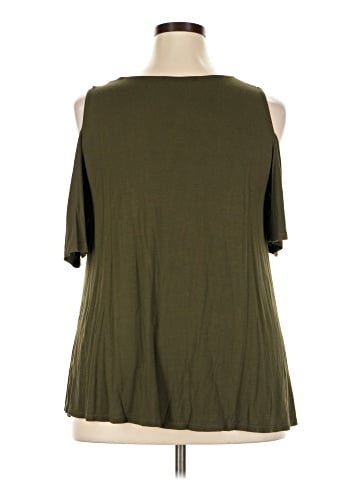 Forever 21 Plus Short Sleeve Top (view 2)