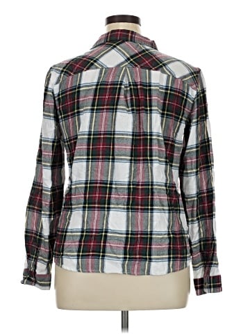 Maurices Long Sleeve Button-Down Shirt (view 2)