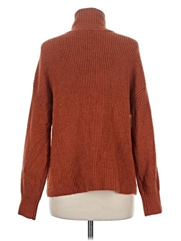 Old Navy Pullover Sweater (view 2)