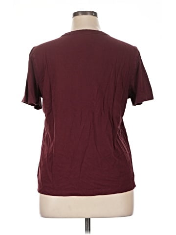 Universal Thread Short Sleeve T-Shirt (view 2)