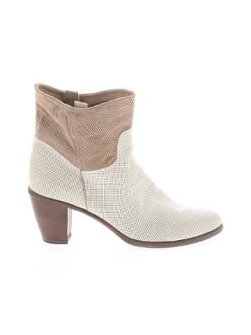 Laboratorigarbo Ankle Boots (view 1)