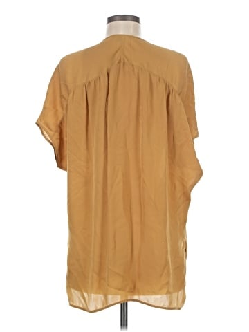 Vince. Short Sleeve Silk Top (view 2)