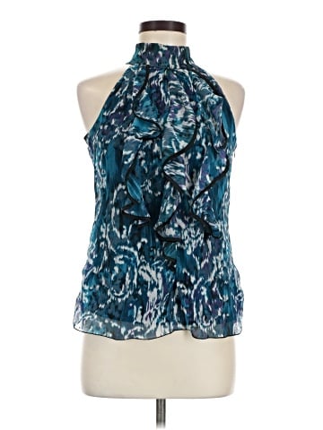 B.wear Sleeveless Blouse (view 1)