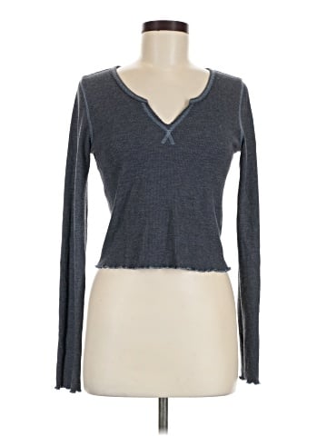 American Eagle Outfitters Long Sleeve T-Shirt (view 1)