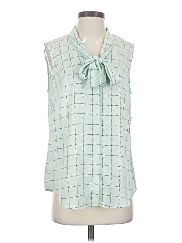 Liz Claiborne Career Sleeveless Blouse (view 1)