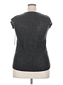 KONTROL Contemporary Short Sleeve Top (view 2)