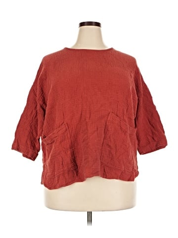 Jones & Co 3/4 Sleeve Top (view 1)
