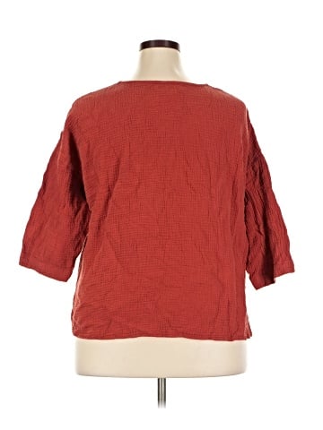 Jones & Co 3/4 Sleeve Top (view 2)