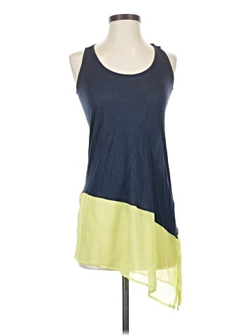 Trouve Sleeveless T-Shirt (view 1)