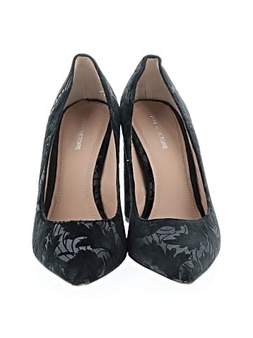 Pour La Victoire Heels (view 2)
