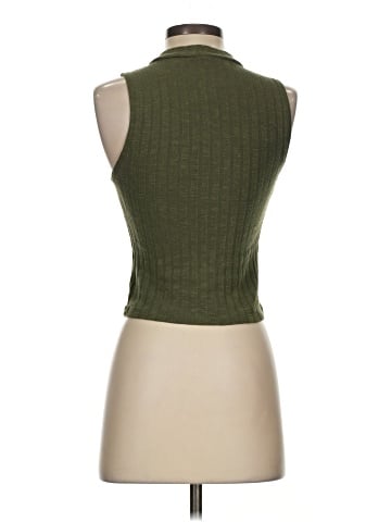 American Eagle Outfitters Sleeveless Turtleneck (view 2)
